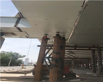 海拉爾高架橋，頂橋施工中